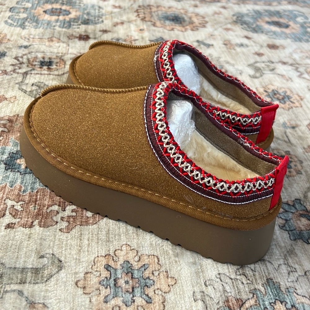 Platform Slippers Tan Size 40 (8/9) - unbranded